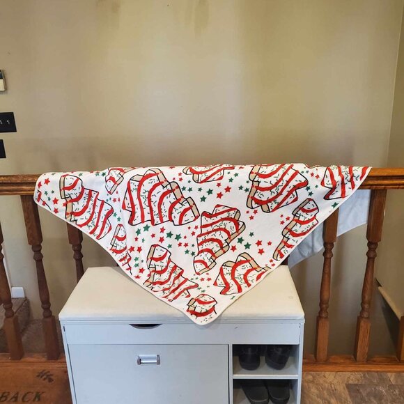 Snack Cake Christmas Tree Blanket - Picture 1 of 5